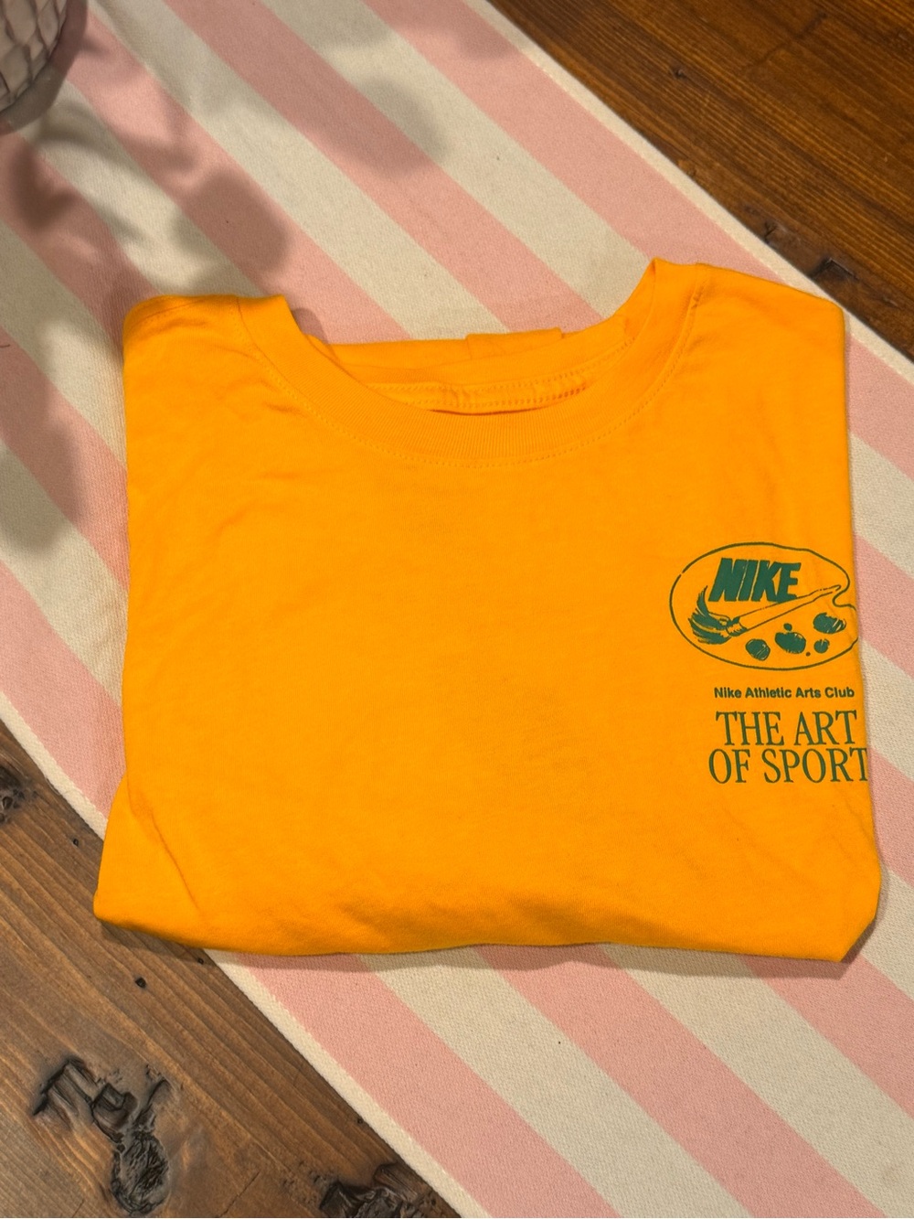 NWOTs Mens Nike Orange Crewneck Tee with Green Logo Print Sz M